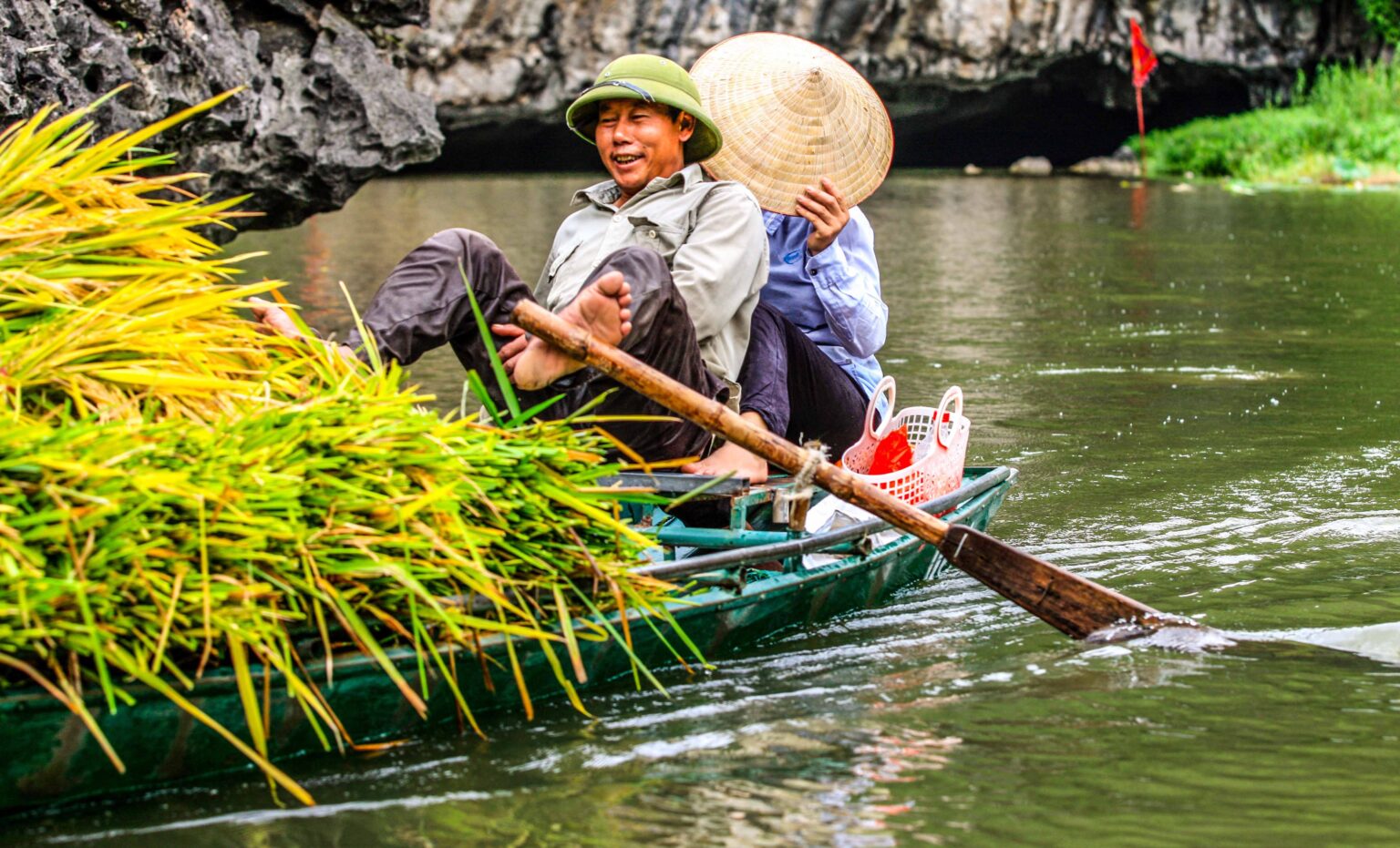 HOA LU TAM COC 1 DAY TRIP BY LIMOUSINE 1 scaled