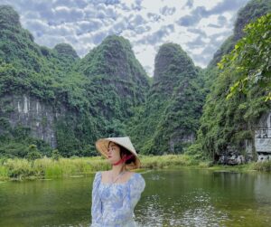 HOA LU TAM COC MUA CAVE 1 DAY TRIP BY LIMOUSINE 14