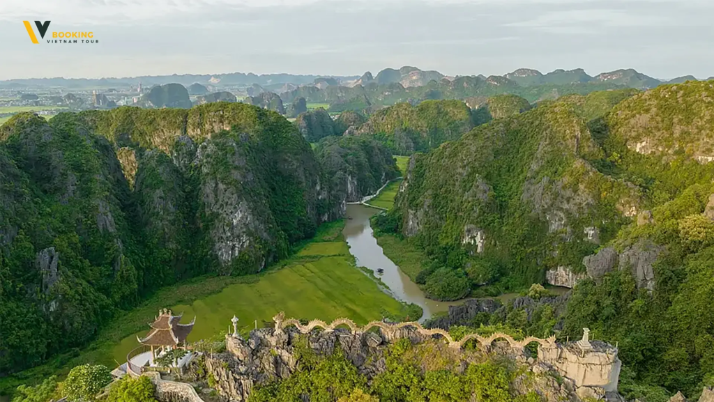 Everything About The Mua Cave In Ninh Binh