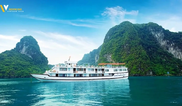 Phoenix-Cruise-1- Bookingvietnamtour